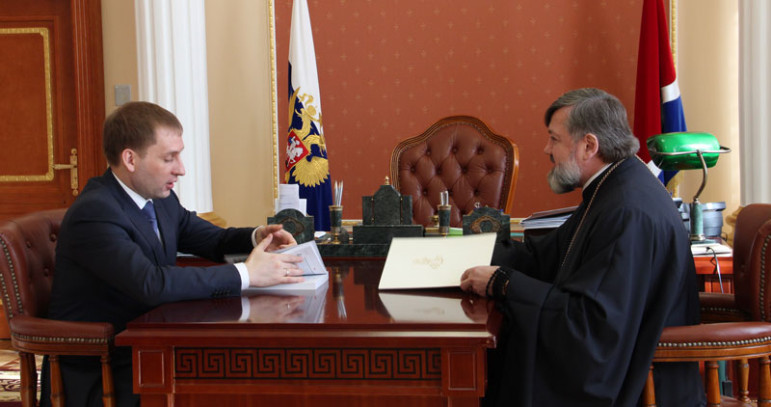 Епископ Лукиан встретился с губернатором Александром Козловым